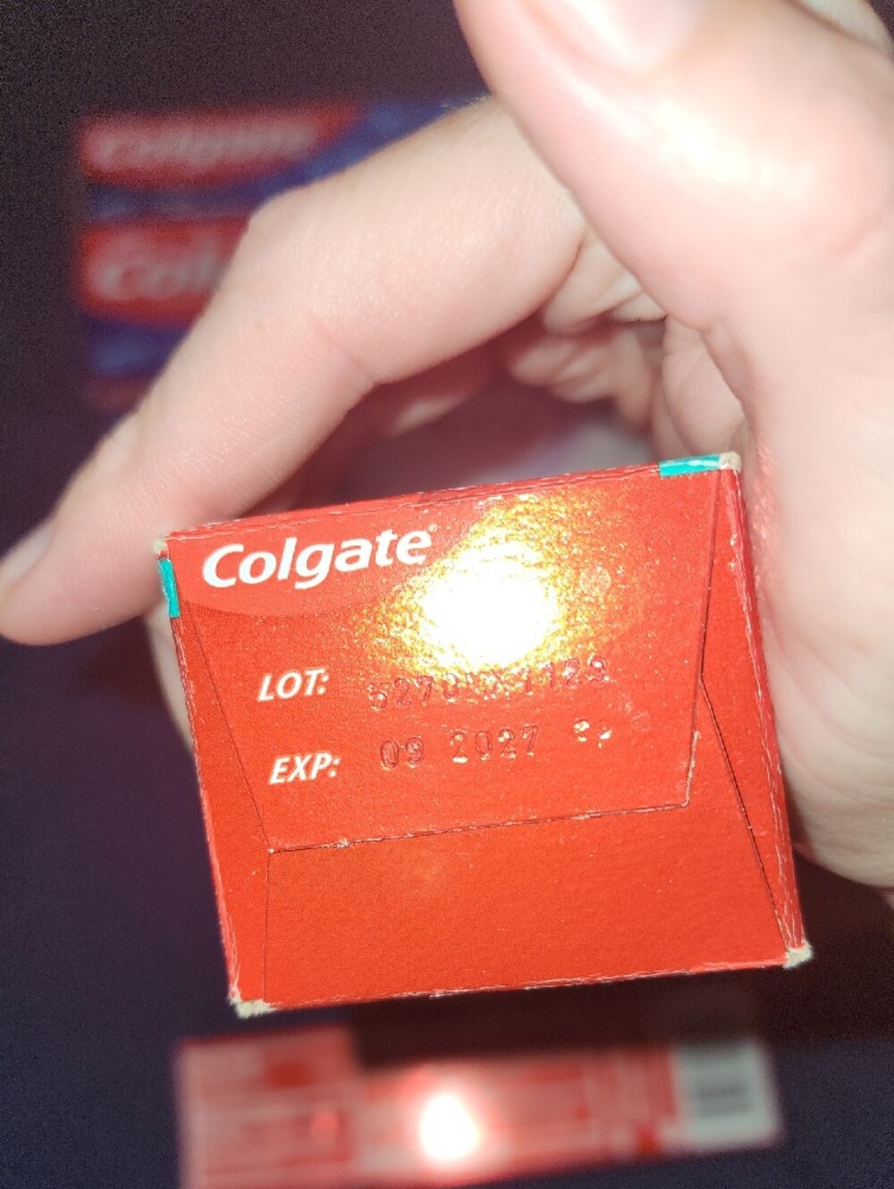 7 Colgate Assorted Toothpaste Value Pack - Red Packaging - Picture 5 of 8